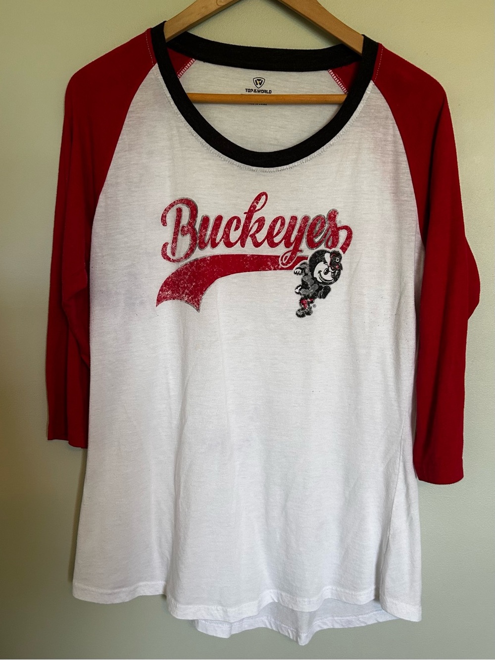 Women’s Top of the World Ohio State Buckeyes Brutus Raglan Top Size XL